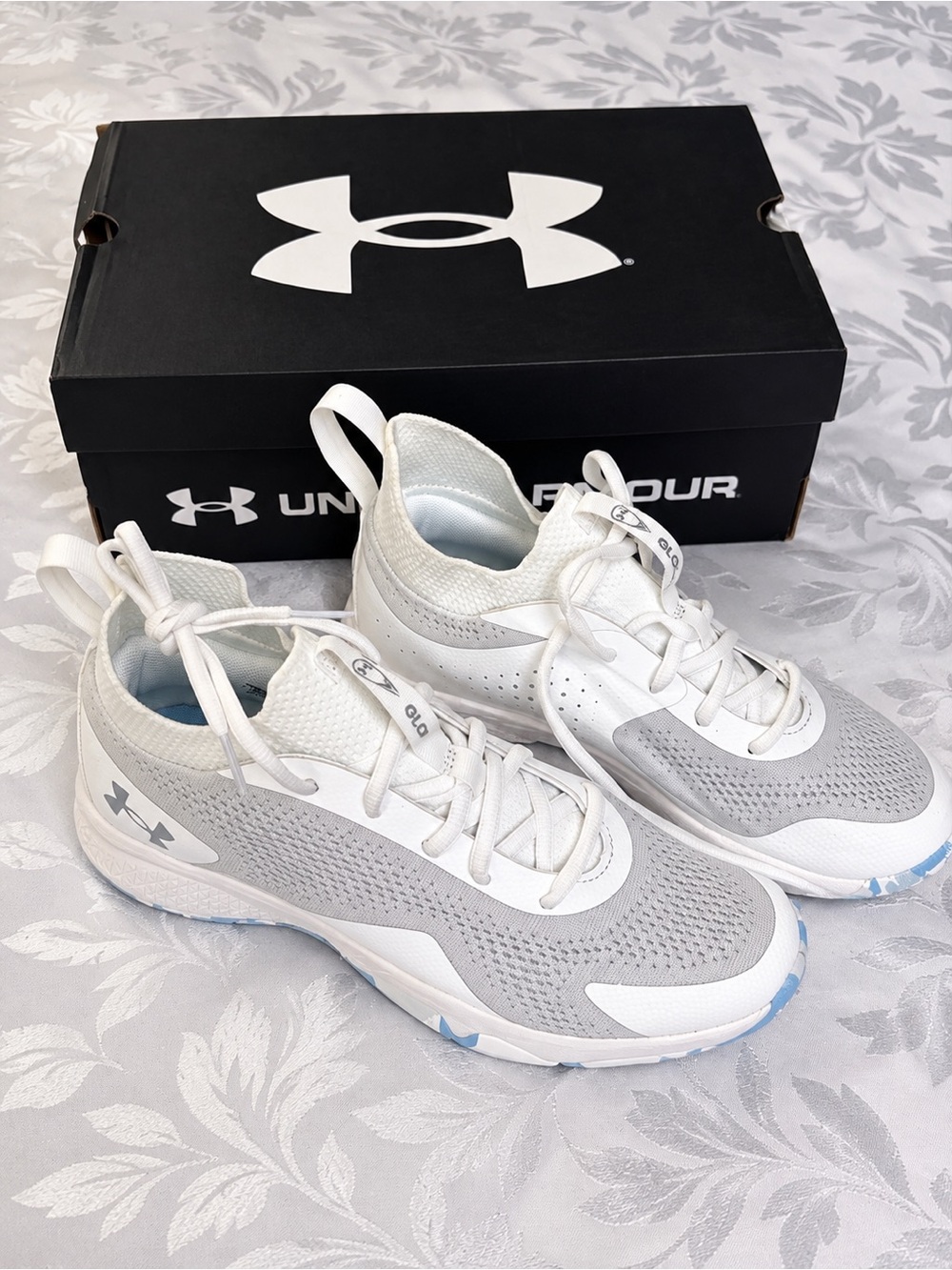 Under Armour  Women’s  Glory 2  turf, White and Light Blue lacrosse Cleats